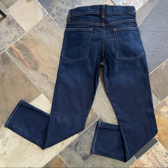 Vineyard Vines•LIKE NEW•28”x 30”•Straight Fit Jeans•True Indigo Dye•Vintage Wash - Picture 3 of 12